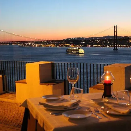 A Saudade The Way To Enjoy Lisbon
